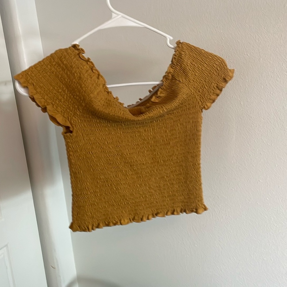 Crop top